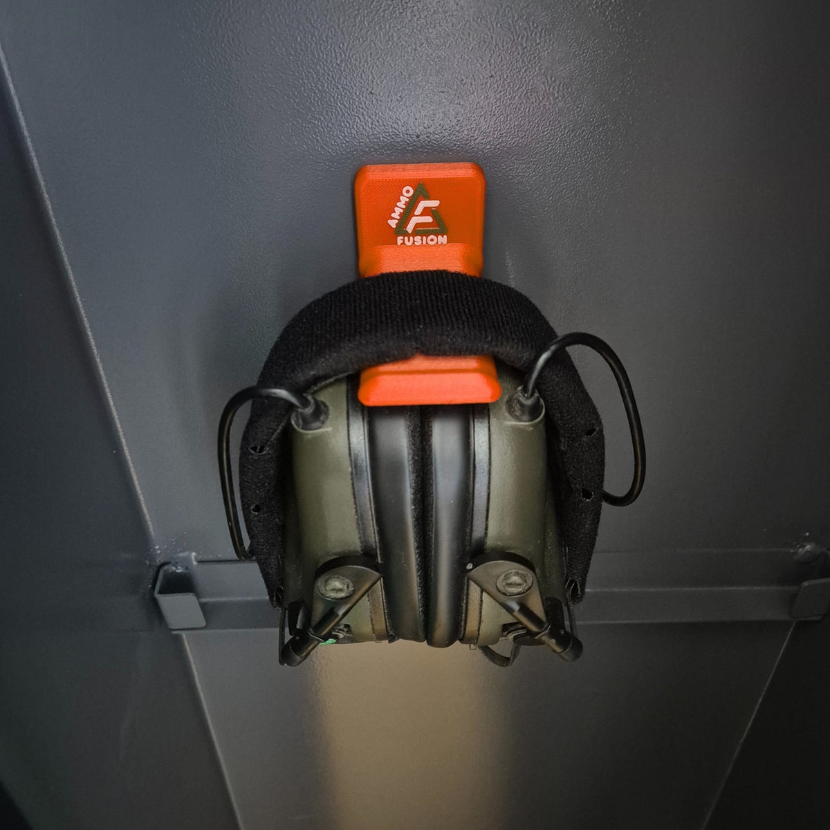 Magnetinis apsauginių ausinių laikiklis